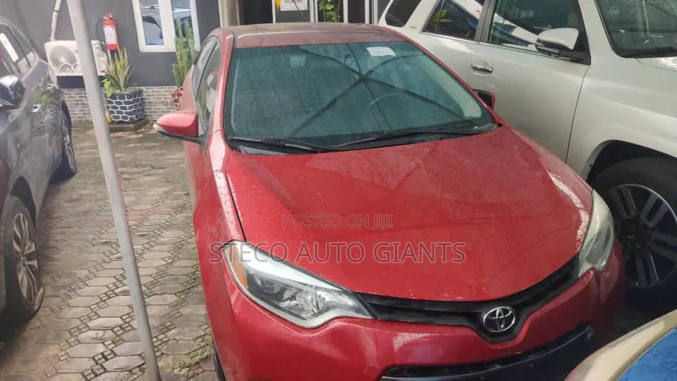 Toyota Corolla 2014 Red