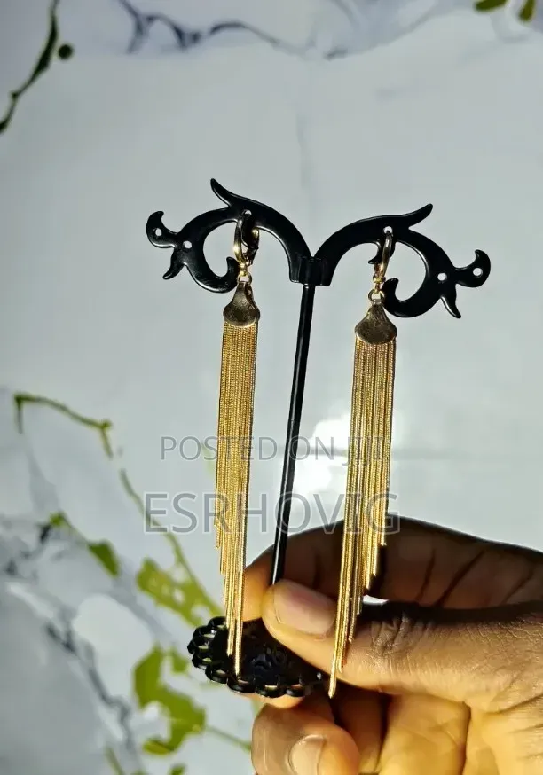 Most Elegant Dangling Drop Non Tarnish Gold Earring