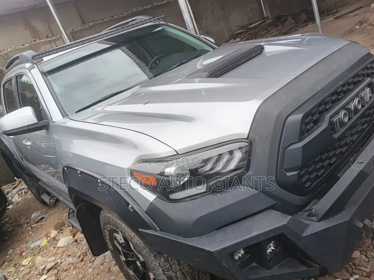 Toyota Tacoma 2018 Silver