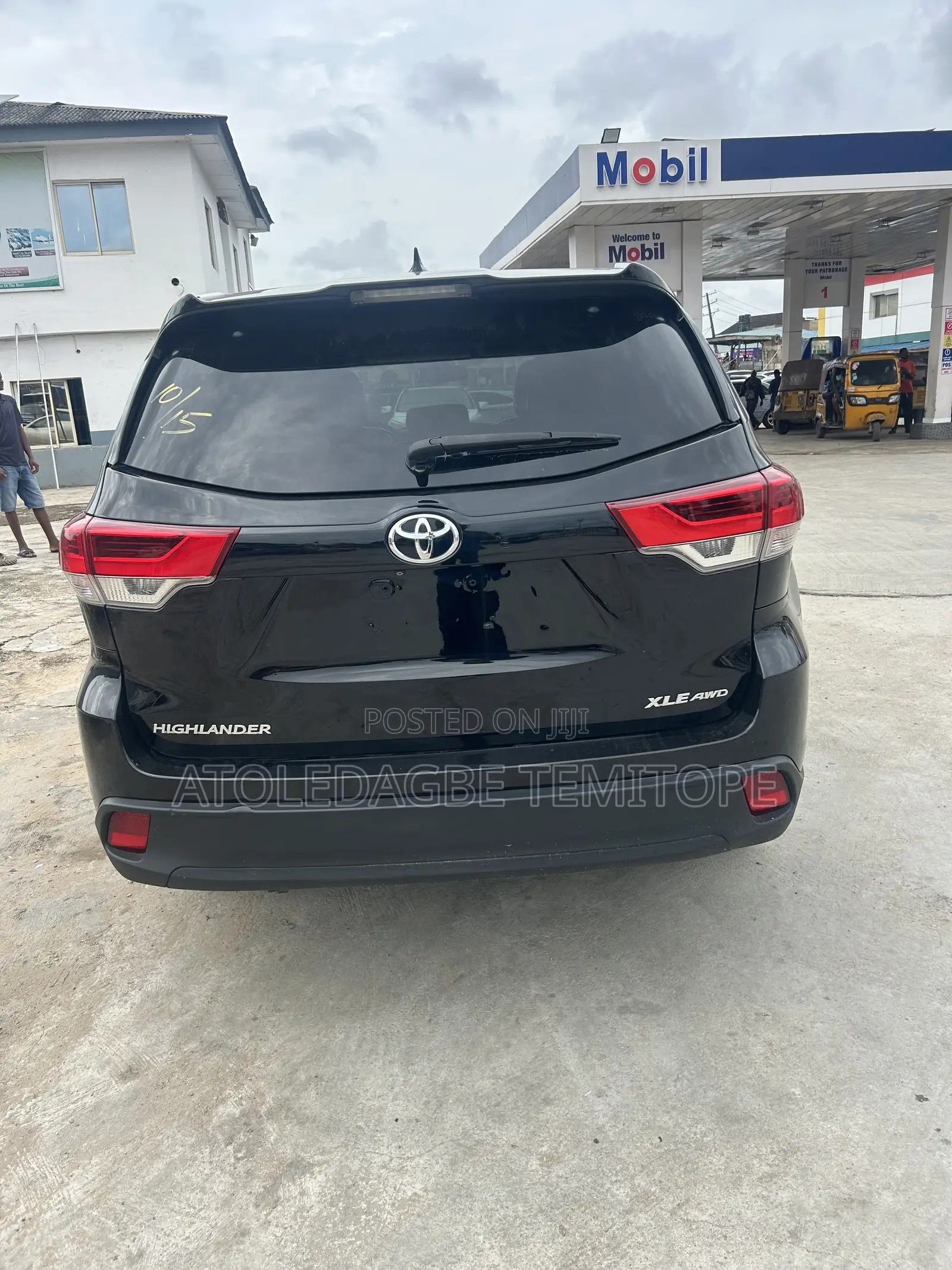 Toyota Highlander XLE 4dr SUV AWD (3.5L 6cyl 6A) 2015 Black