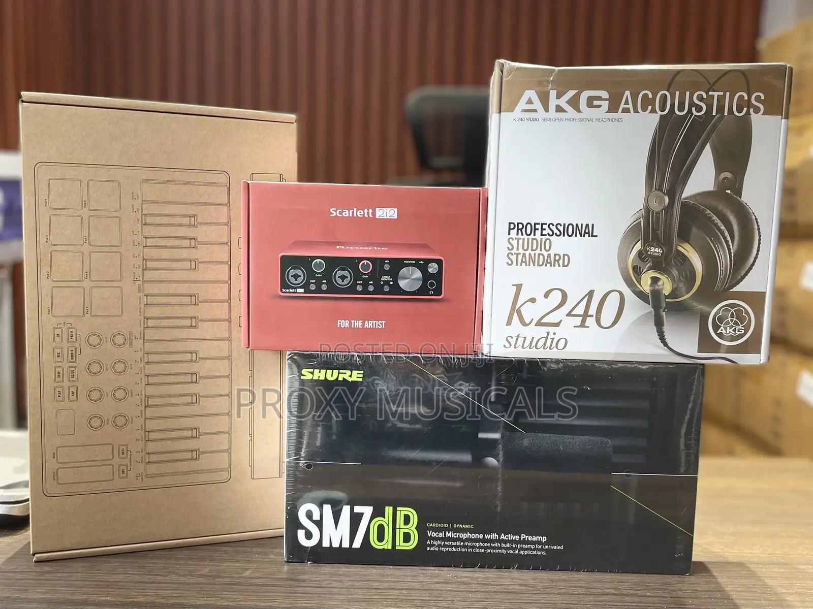 Mvave Midi Keyboard, Scarlett 2i2, Akg Headphone and Sm7db Mic