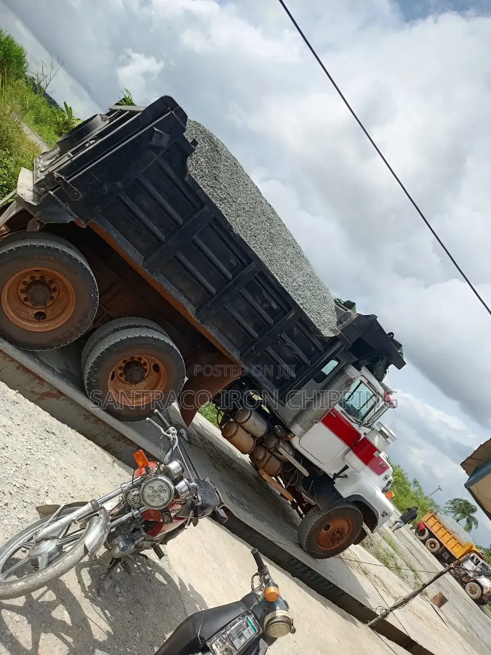 Iron Black Chippings and Granite, Payment on Delivery