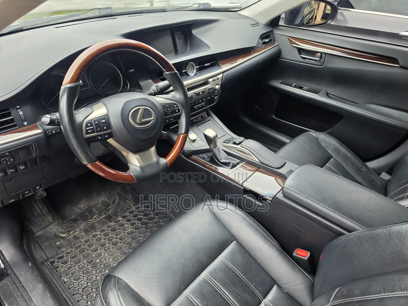 Lexus ES 2017 Black