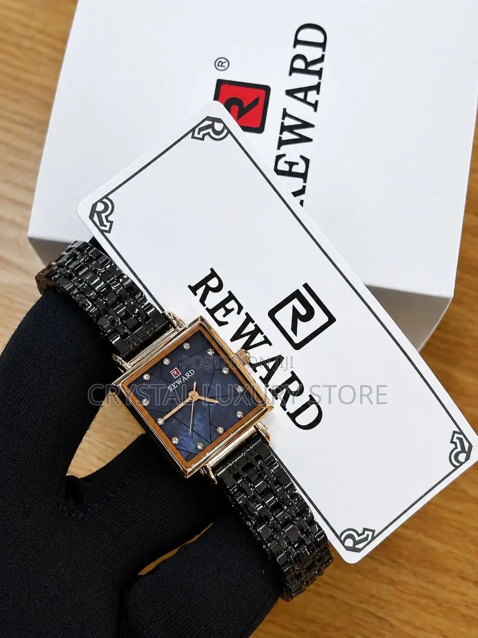 Reward Quality Ladies Chain Strap Wristwatch