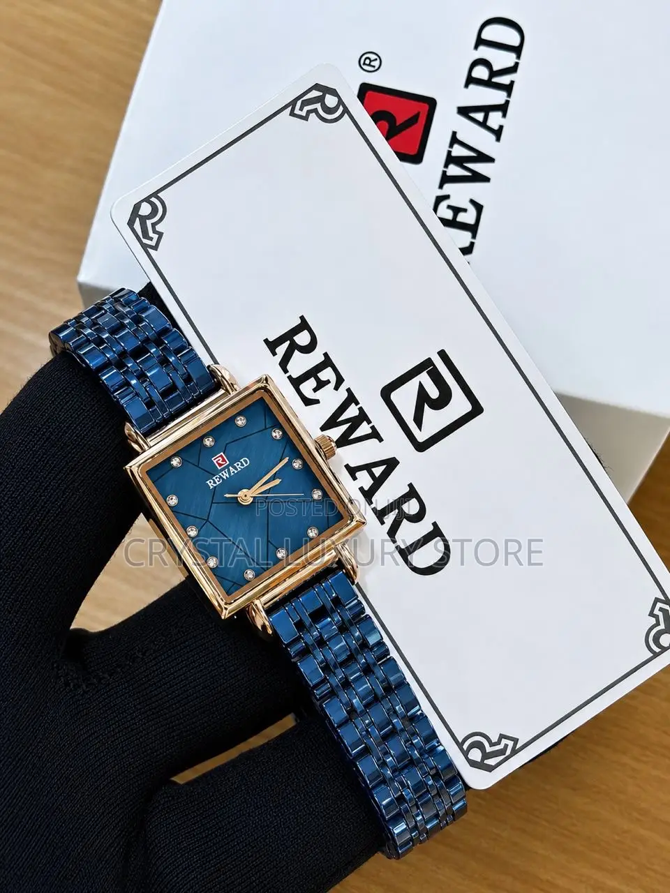 Reward Quality Ladies Chain Strap Wristwatch
