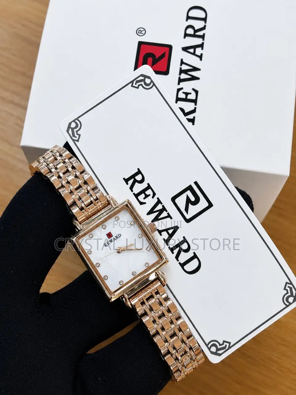 Reward Quality Ladies Chain Strap Wristwatch