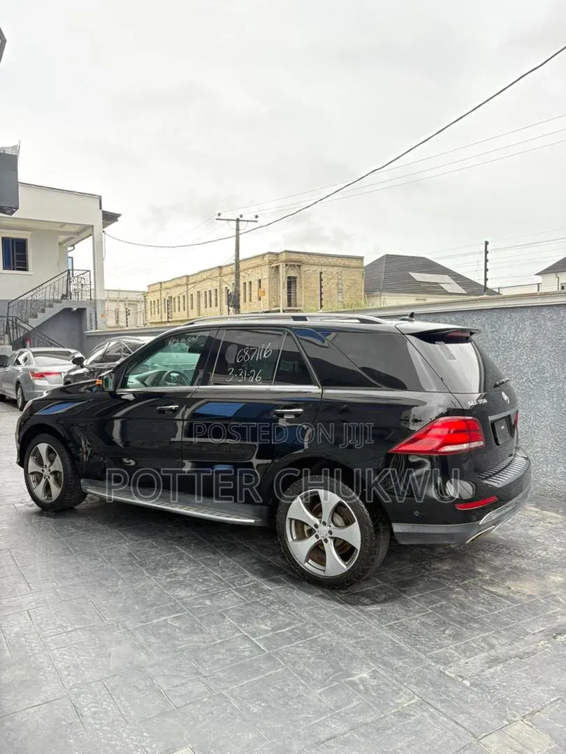 Mercedes-Benz GLE-Class 2016 Black
