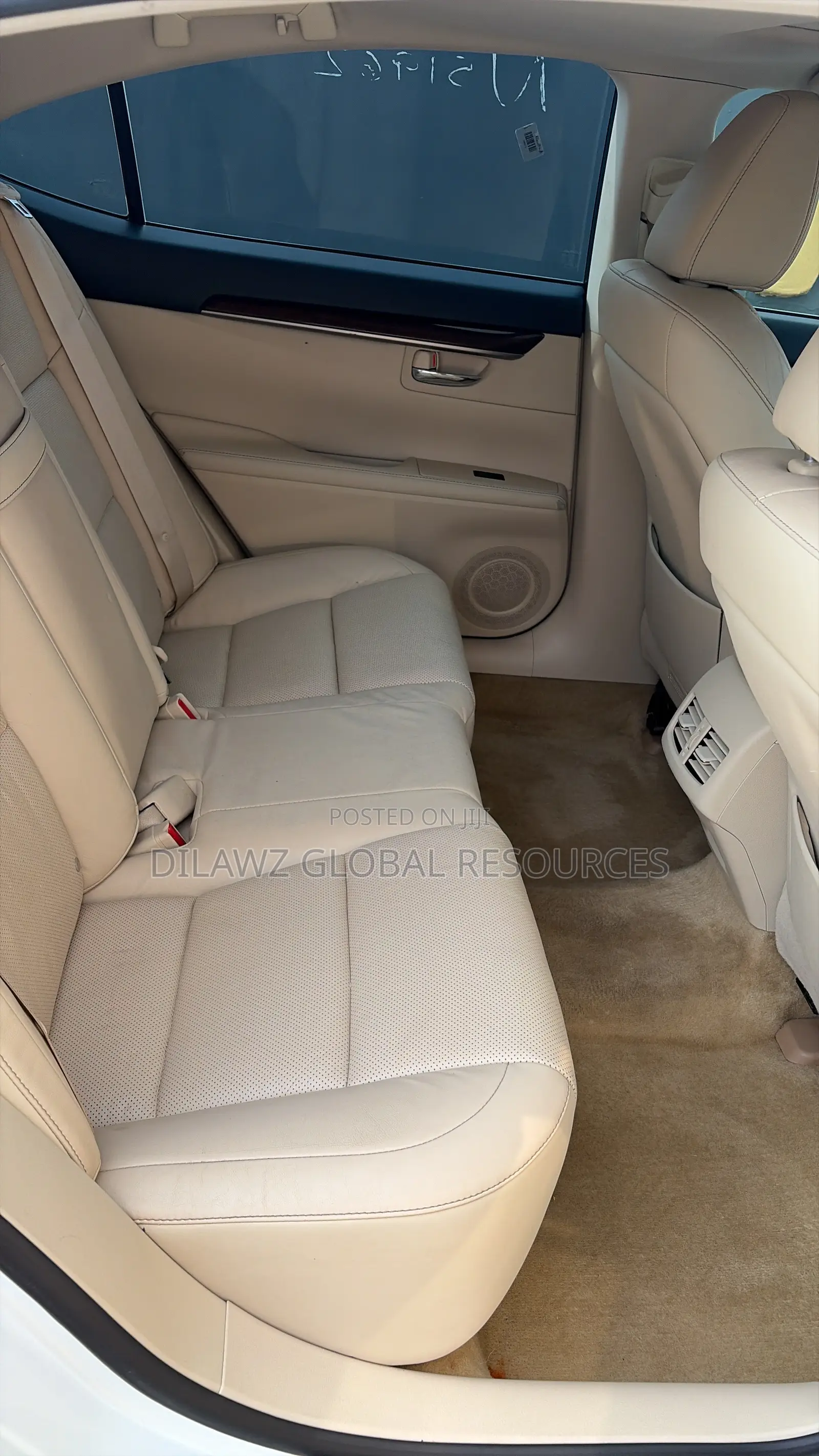 Lexus ES 350 FWD 2015 White