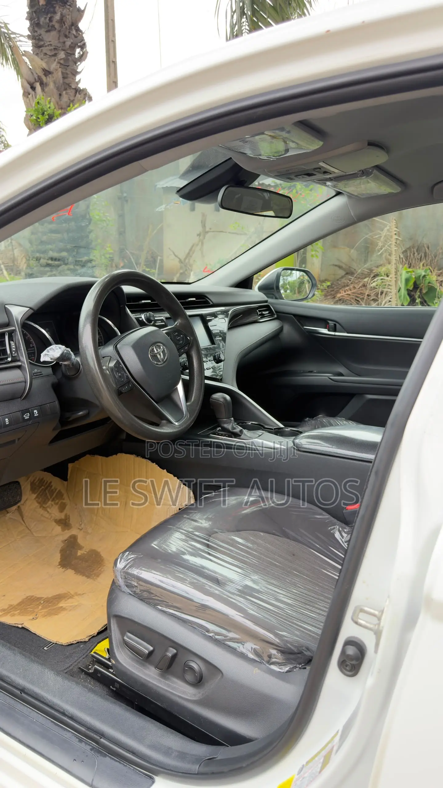 Toyota Camry 2020 White
