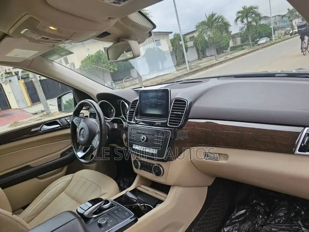 Mercedes-Benz GLE-Class 2016 Black