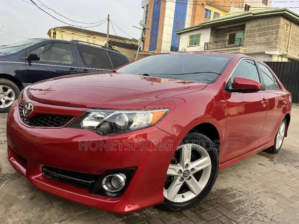 Toyota Camry 2013 Red