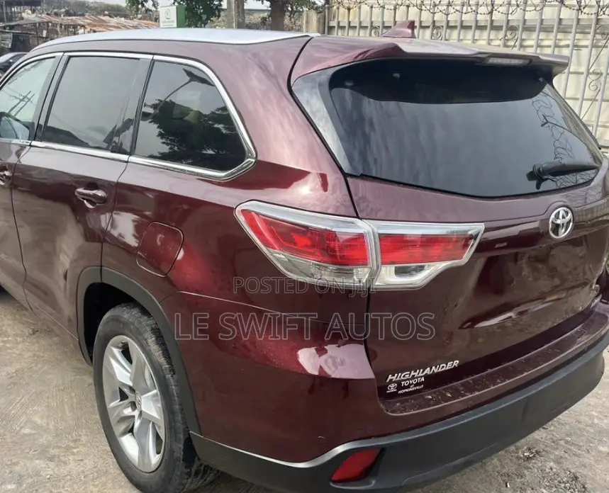 Toyota Highlander 2017 Red