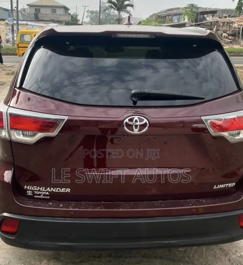 Toyota Highlander 2017 Red