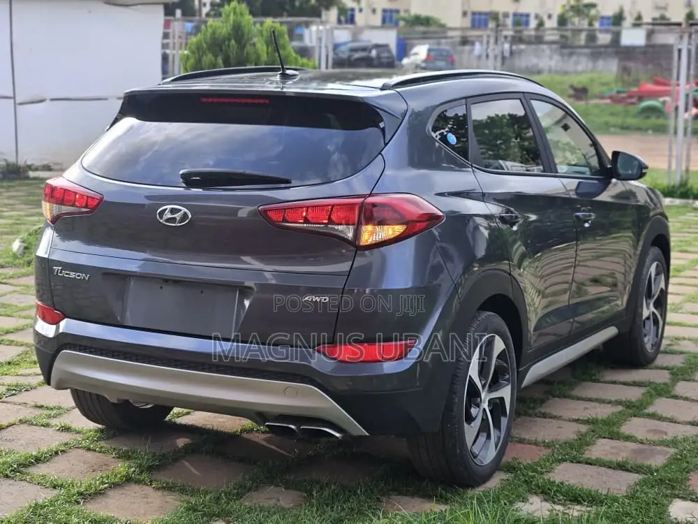 Hyundai Tucson Limited AWD 2017 Gray