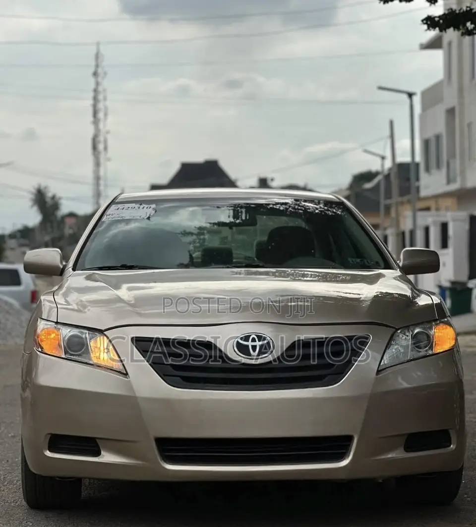 Toyota Camry 2008 Gold