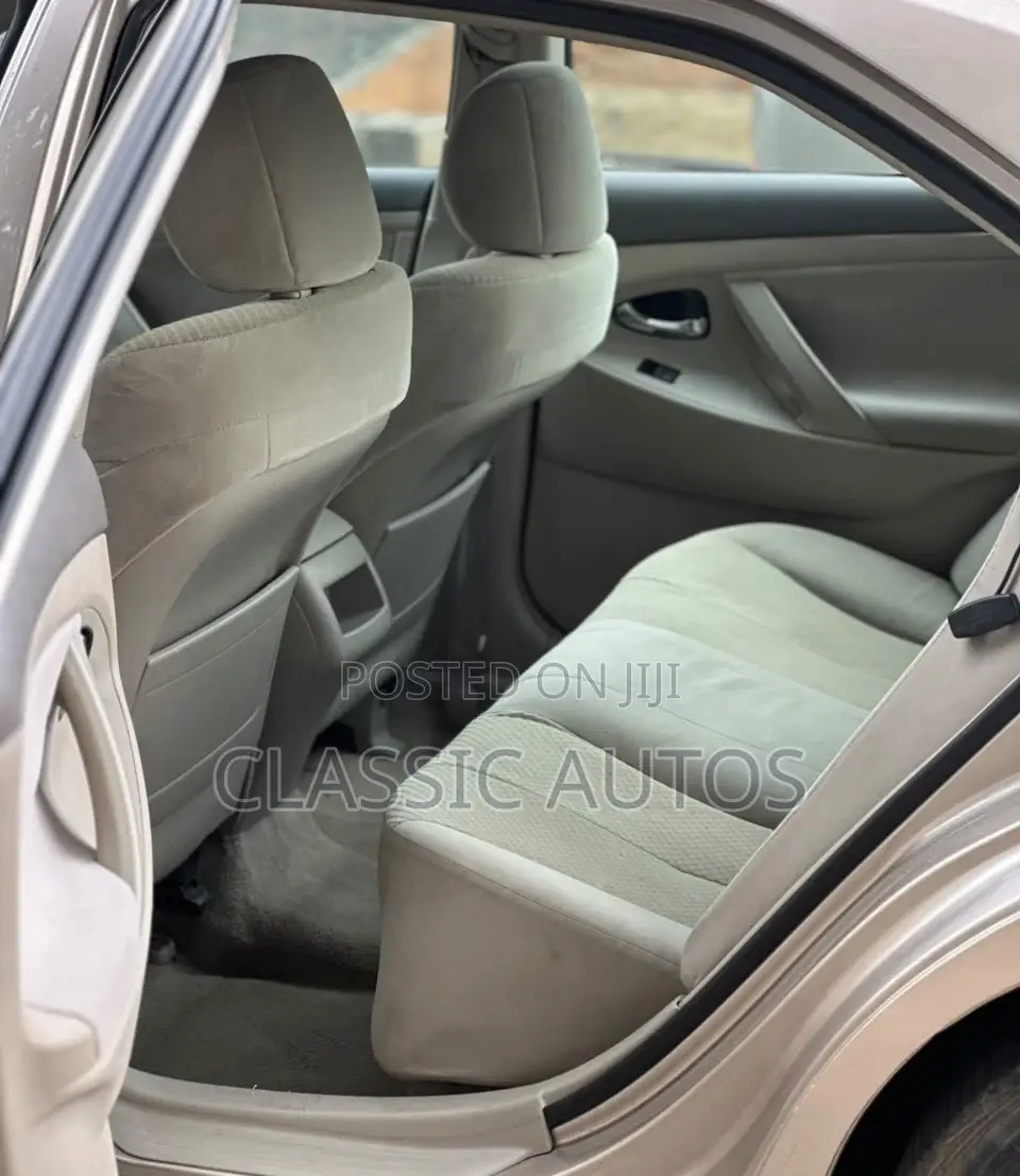 Toyota Camry 2008 Gold