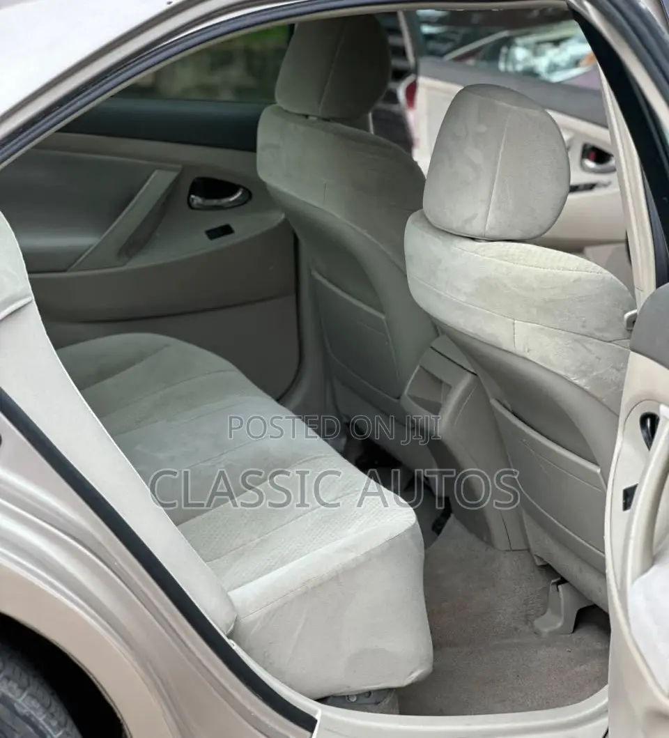 Toyota Camry 2008 Gold