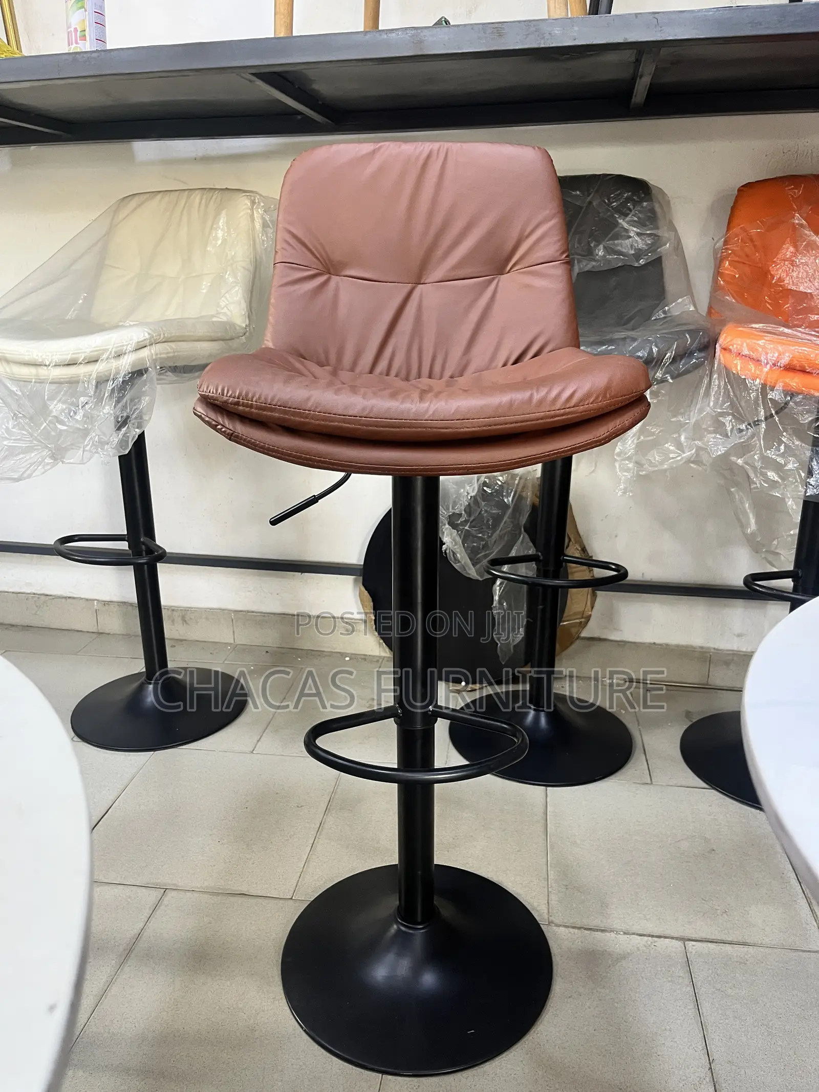 Modern Hydraulic Bar Stool - Adjustable Swivel Counter Chair