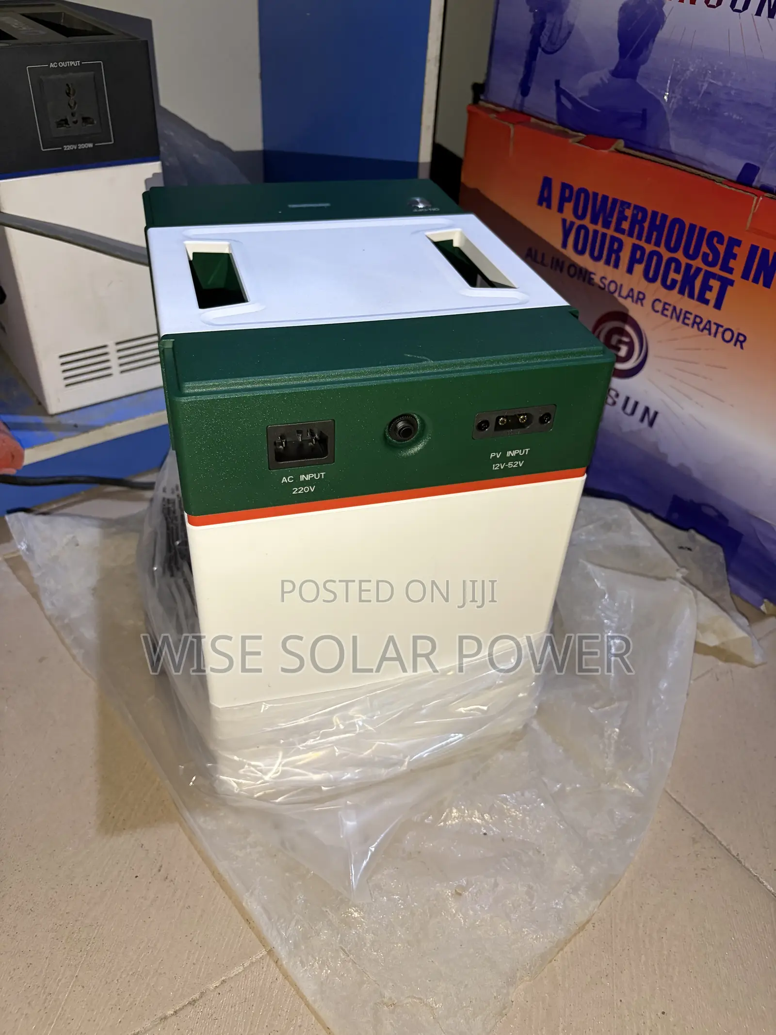 Cola 2000 Solar Generator