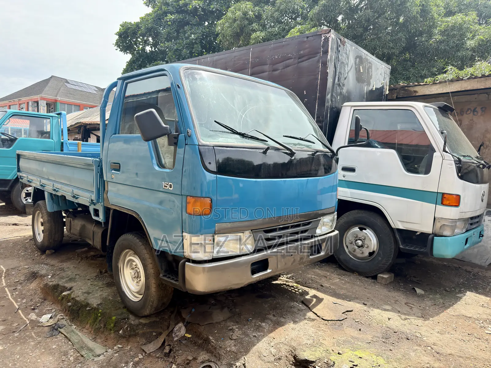 Toyota Dyna 150 Direct Bucket.