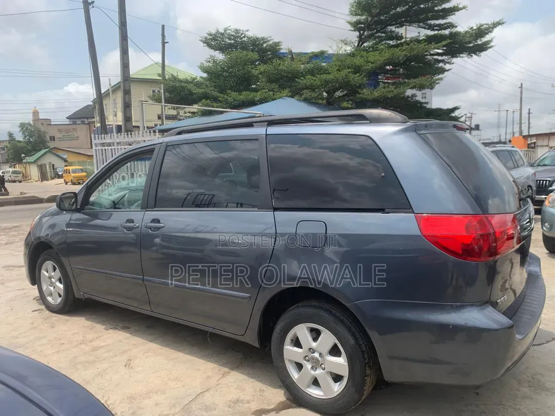 Toyota Sienna 2008 Blue
