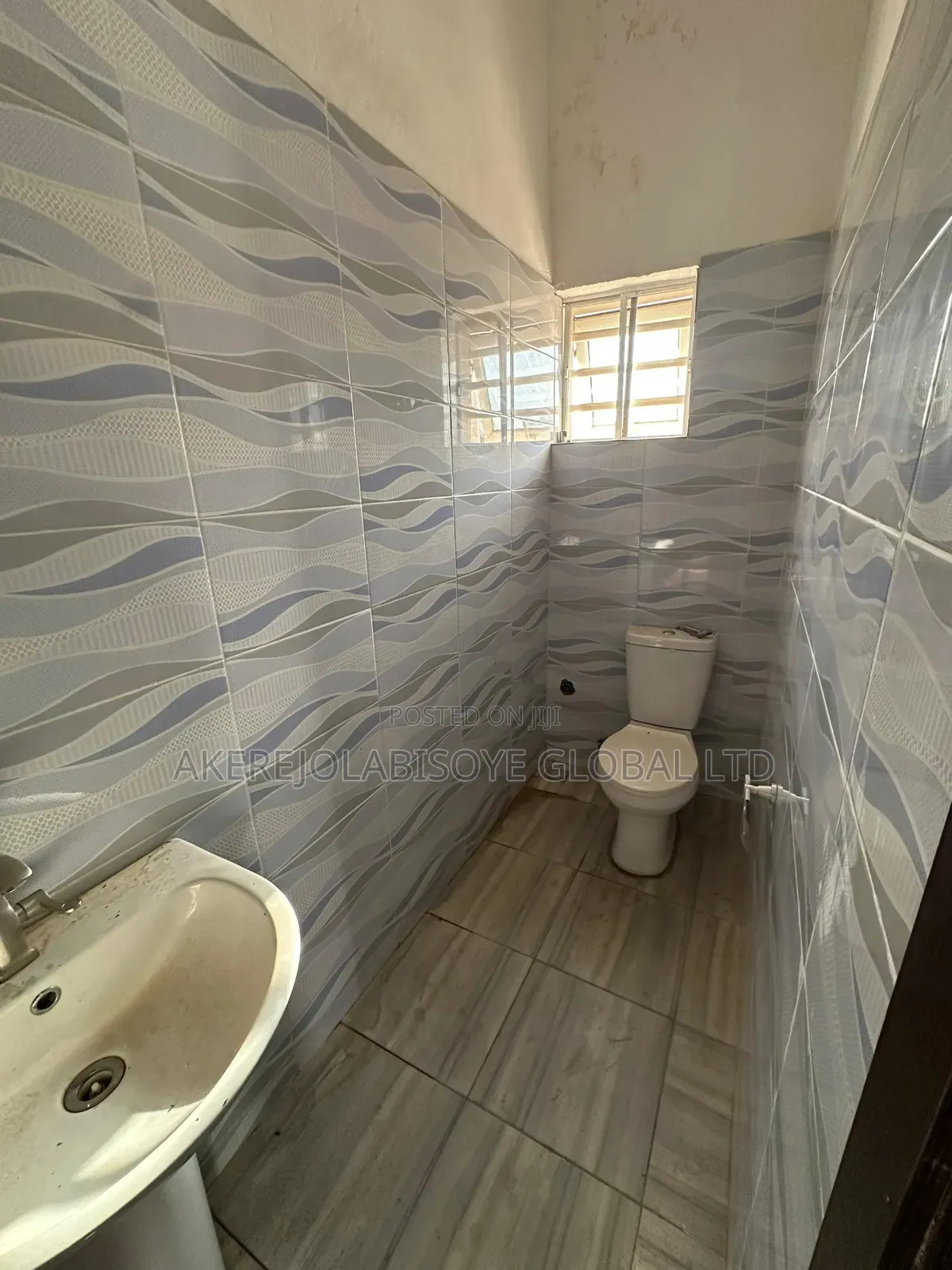 4bdrm Duplex in In An Estate, Life Camp for rent
