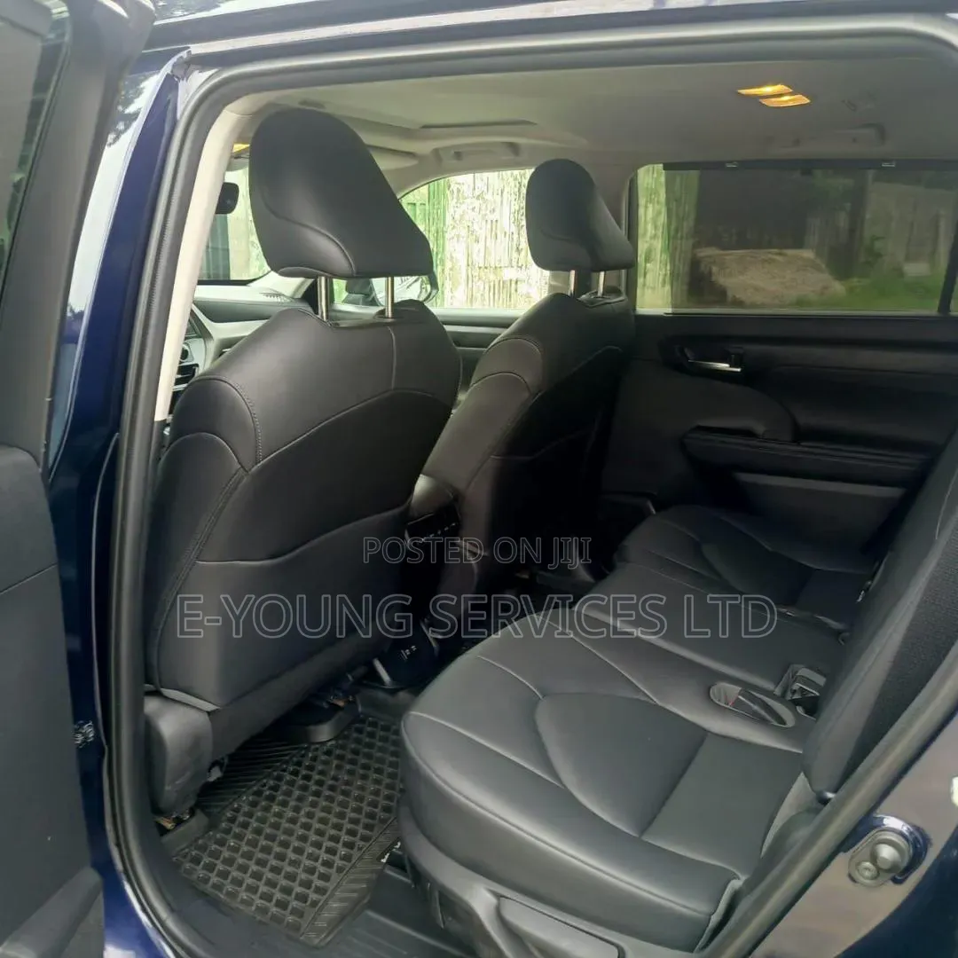 Toyota Highlander 2020 Blue