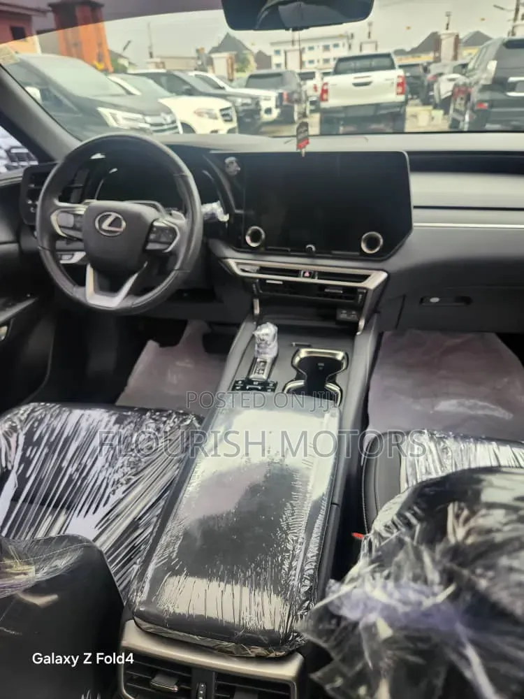 Lexus RX 350 Premium AWD 2023 Red