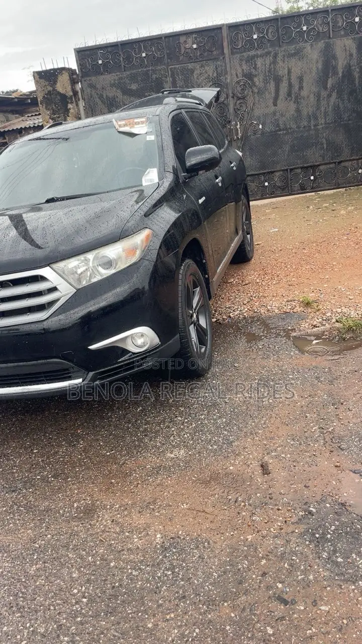 Toyota Highlander Limited 2012 Black