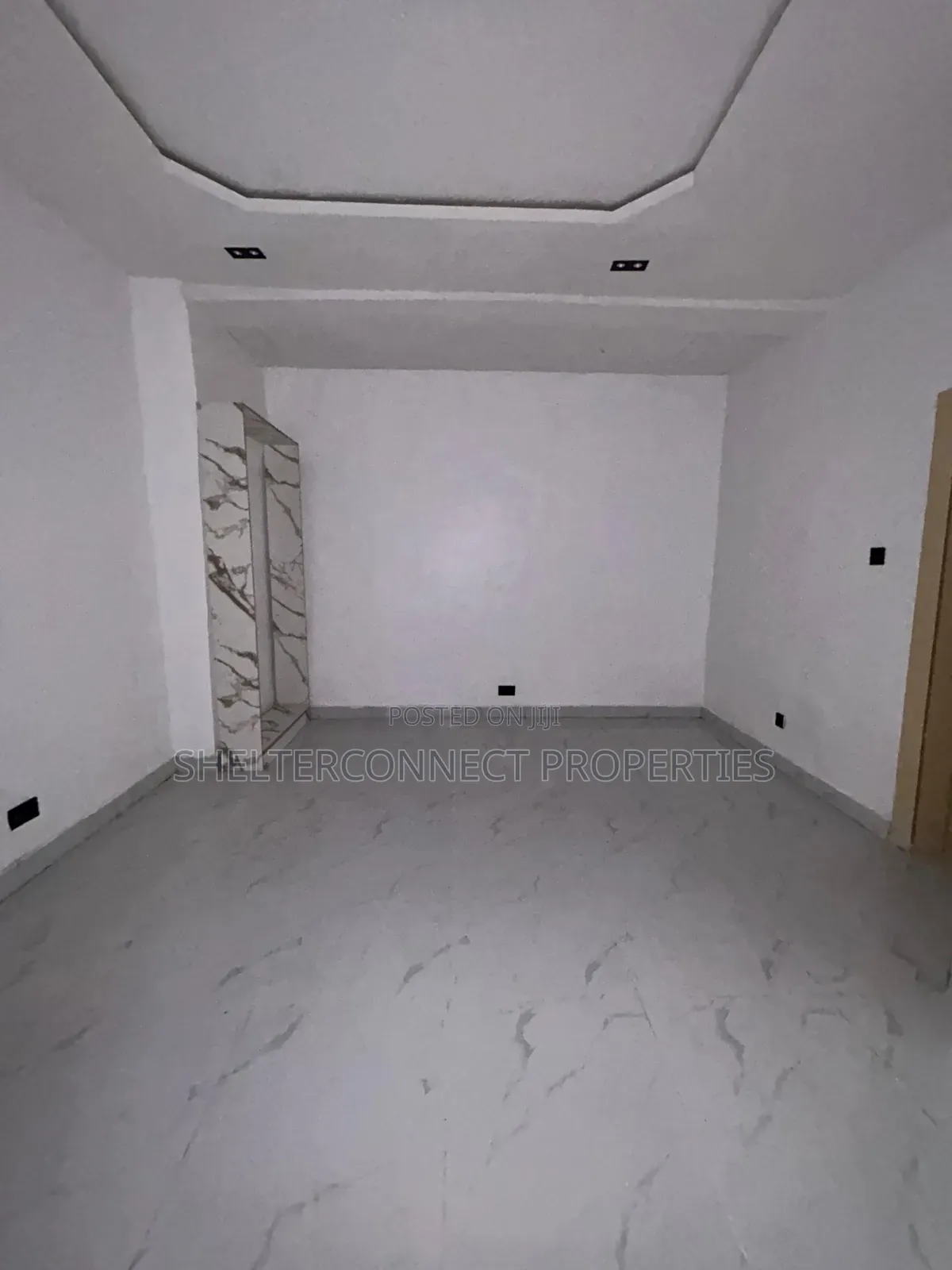3bdrm Apartment in Lekki for sale