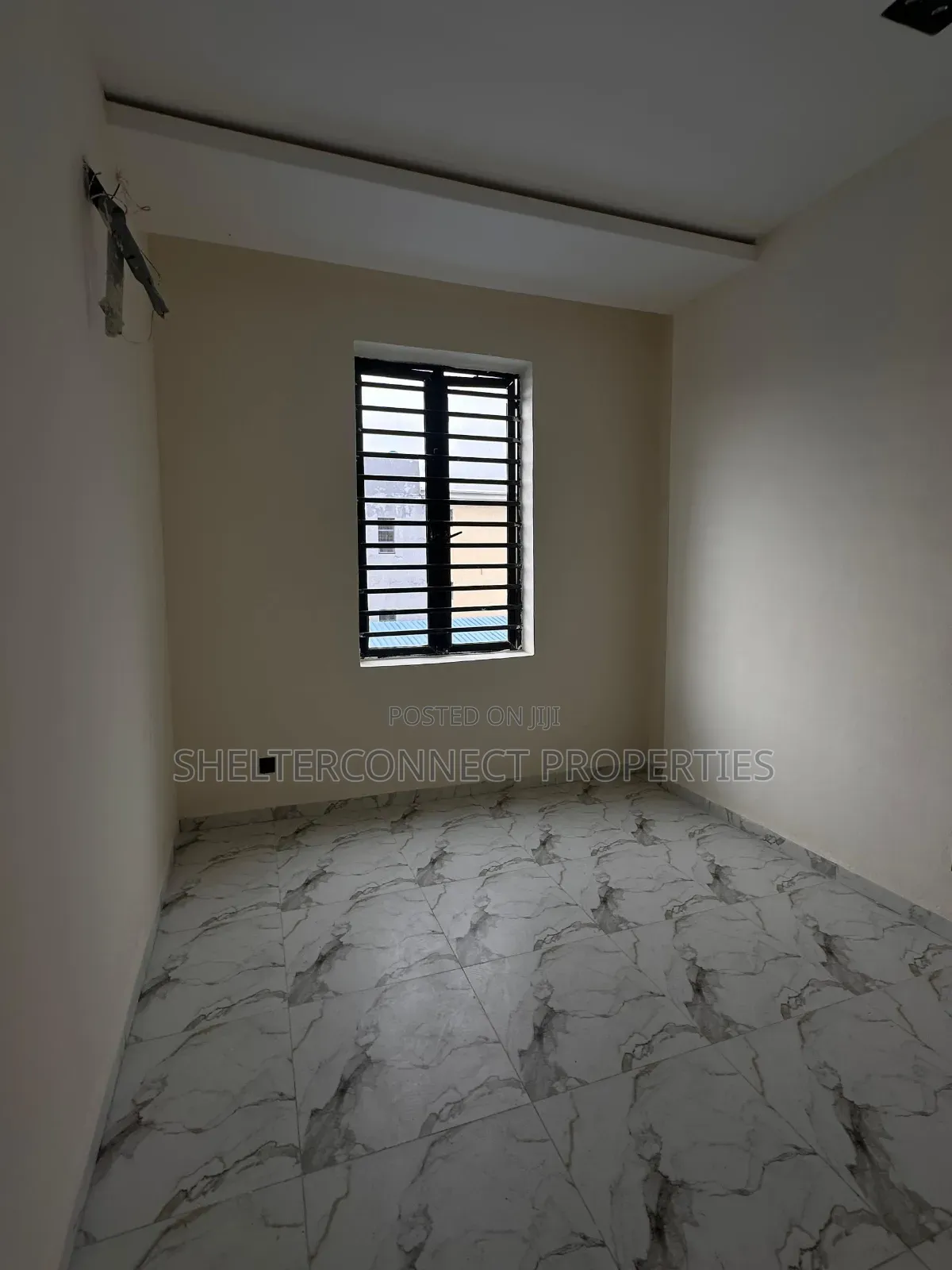 2bdrm Apartment in Lekki Expressway for sale