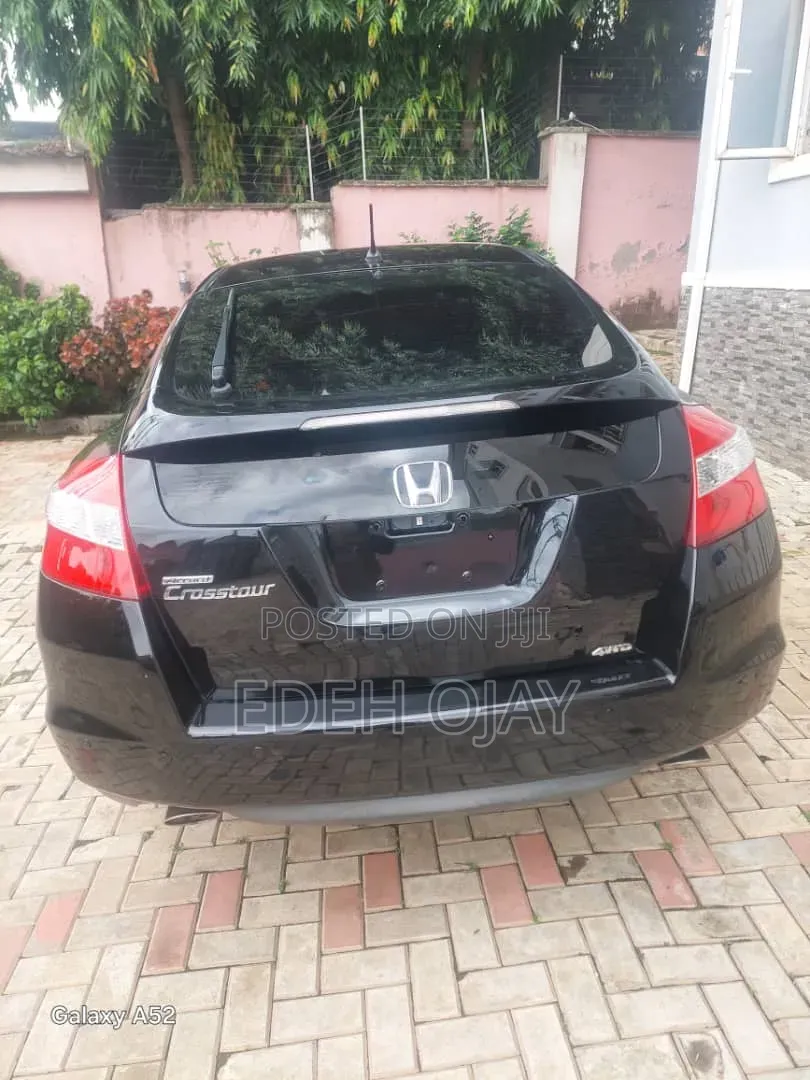Honda Crosstour 2012 Black