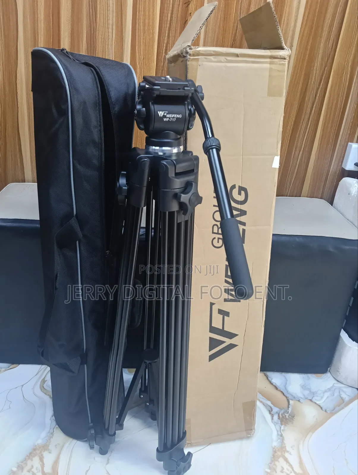 Weifeng Tripod 717 F1.8