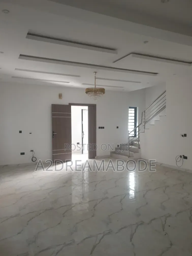6bdrm Duplex in Magodo Phase 2 for sale