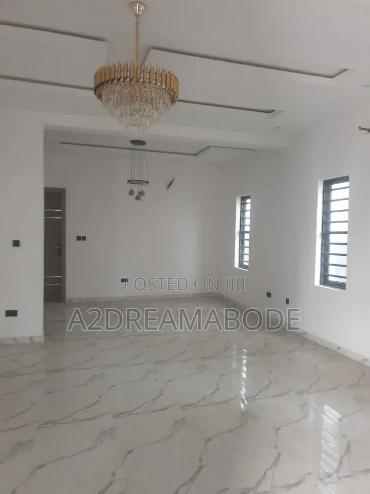 6bdrm Duplex in Magodo Phase 2 for sale