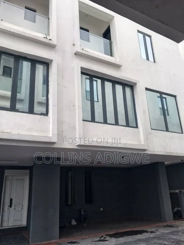 5bdrm Duplex in Royal Pine Orchid, Chevron for sale