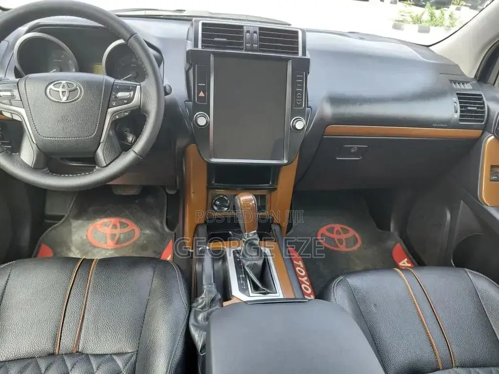 Toyota Land Cruiser Prado 2014 Gray
