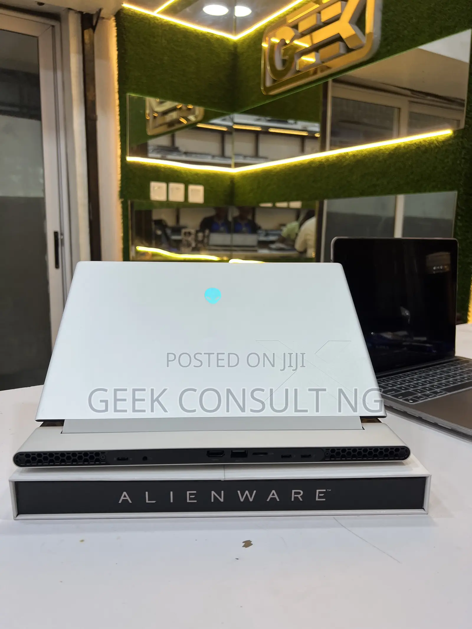 Laptop Alienware X14 32GB Intel Core i7 SSD 1T