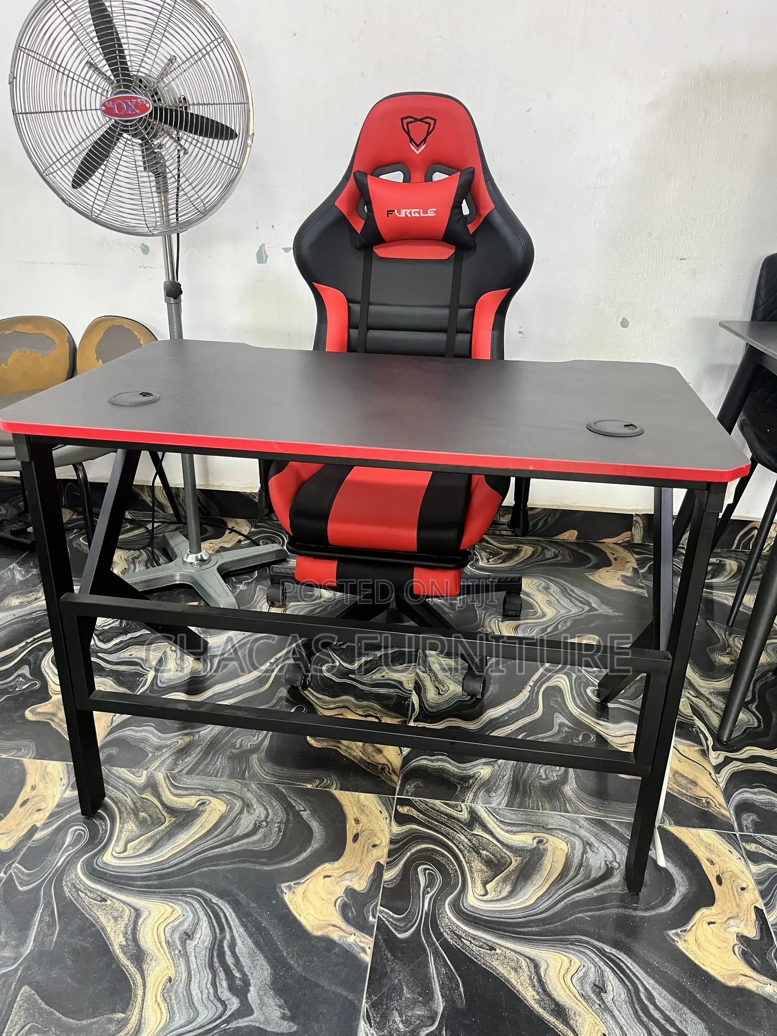 Premium Gaming Set: Carbon Fiber Z-Desk + Ergonomic Racing Chair