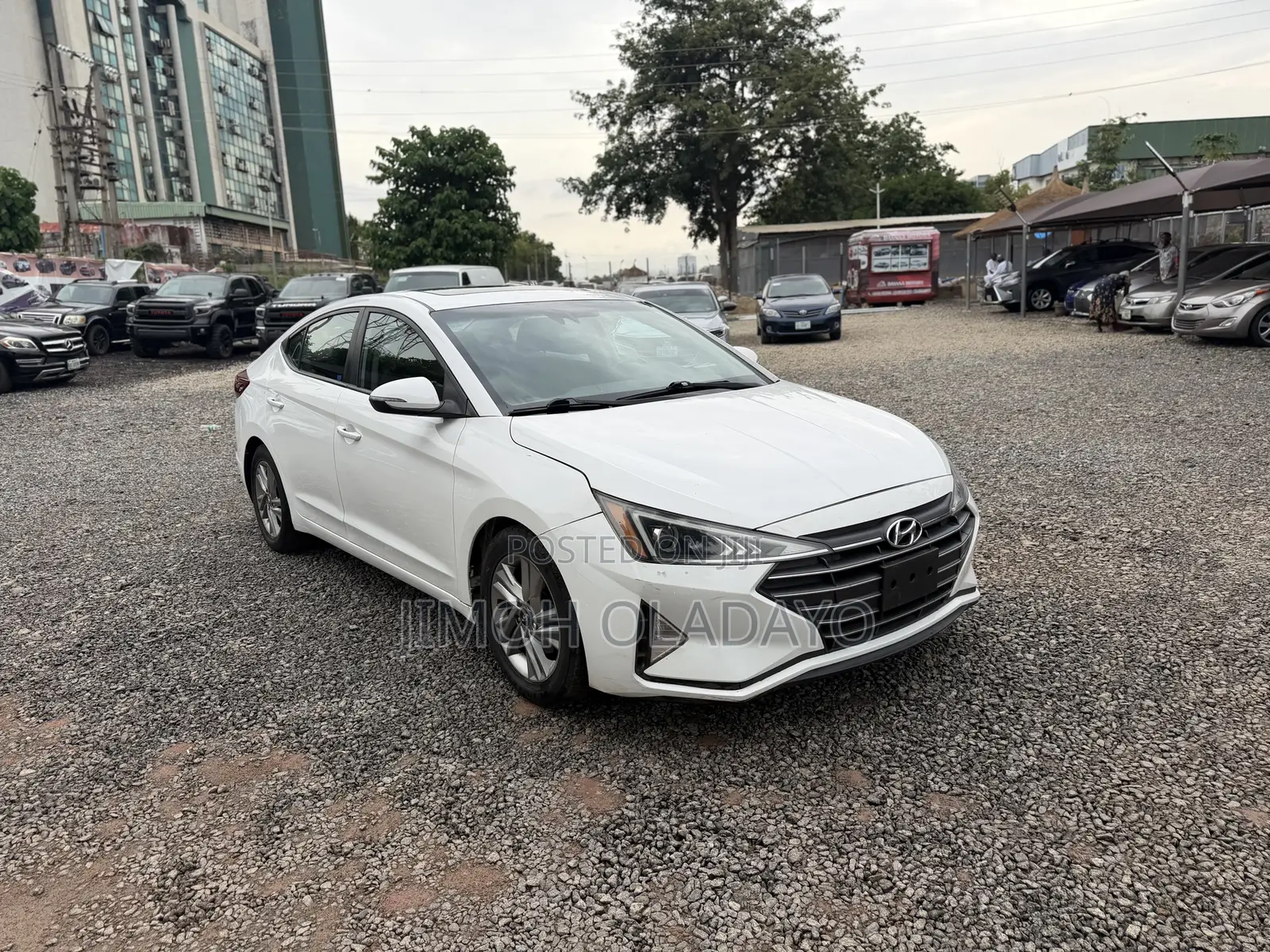 Hyundai Elantra 2019 White