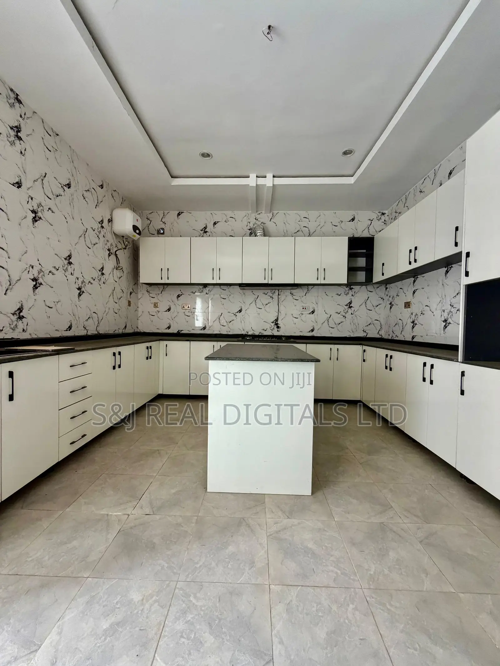 6bdrm Duplex in Karsana for sale