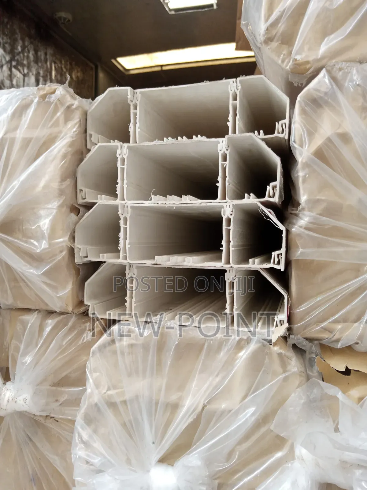 3 Compartment Pvc Trunking – Multi-channel Cable Management Trunking