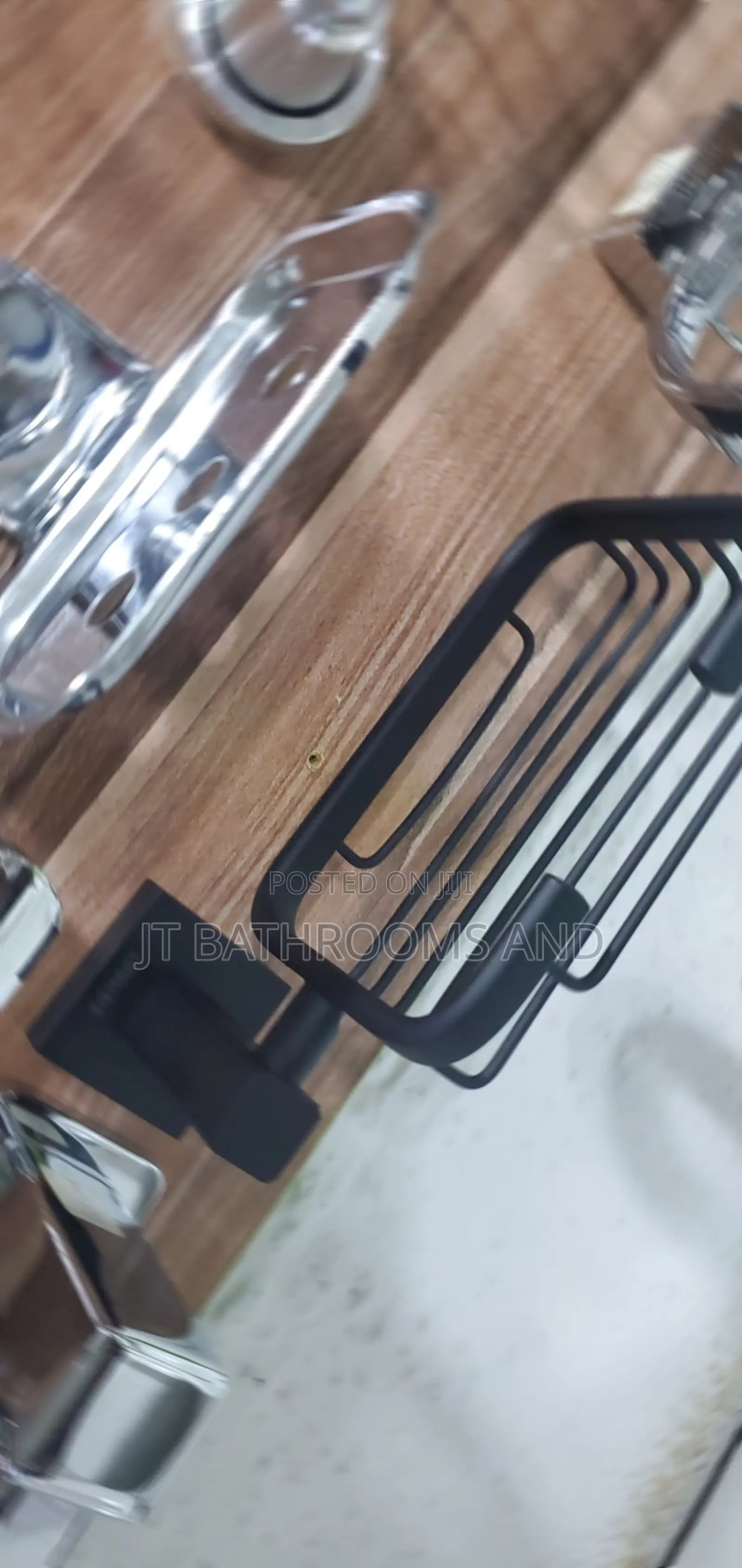 Polished Chrome Wall-Mounted Soap Dish