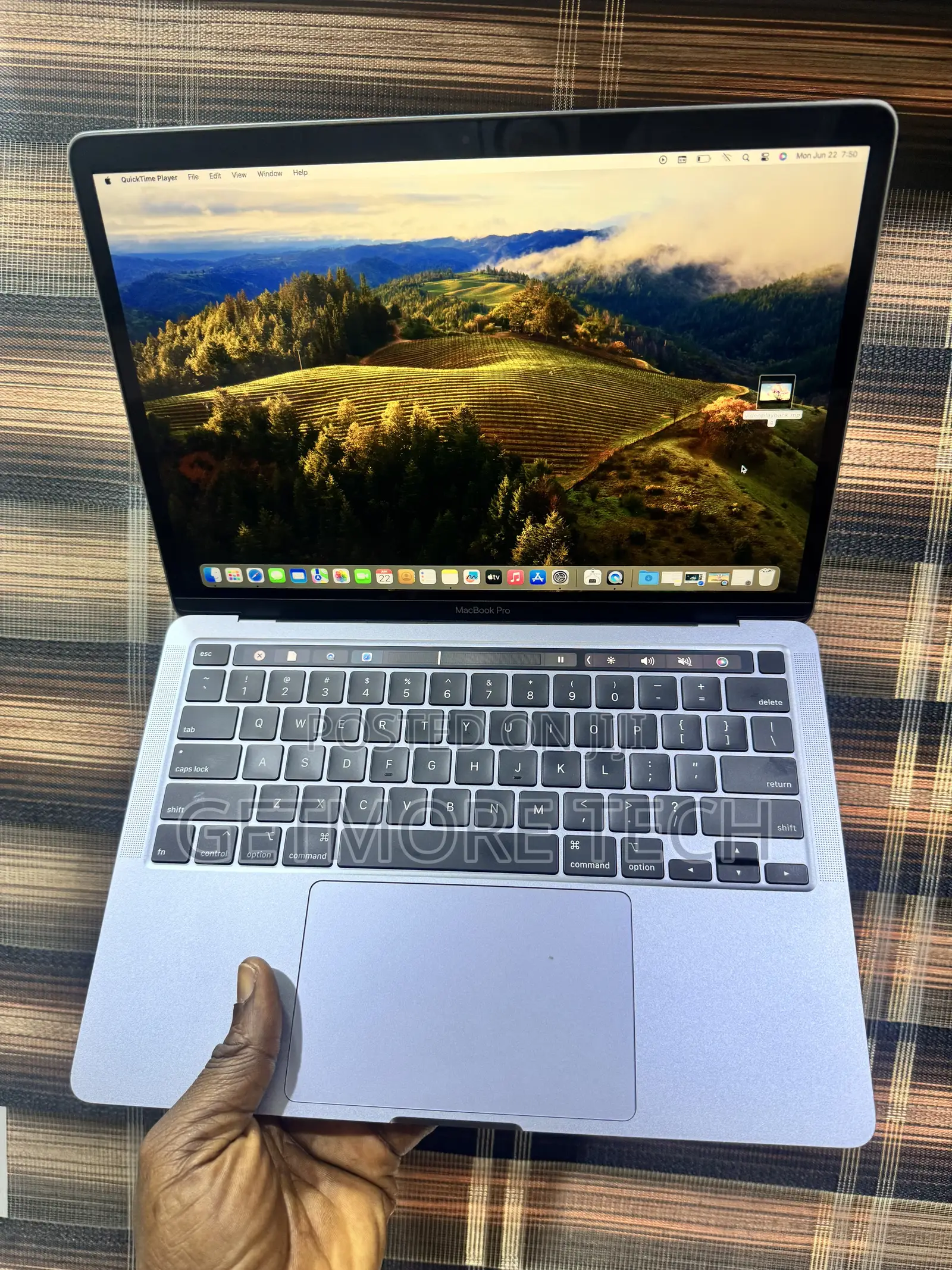 Laptop Apple MacBook Pro 2020 16GB Intel Core i7 SSD 512GB