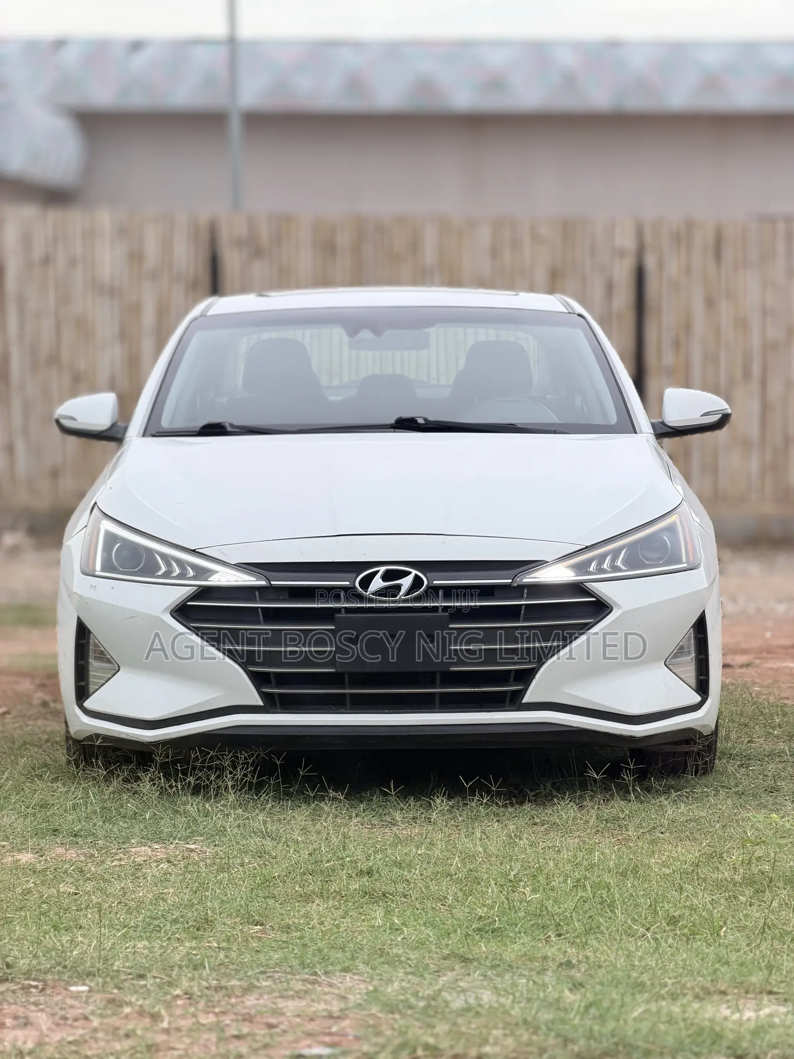 Hyundai Elantra Value Edition 2019 White