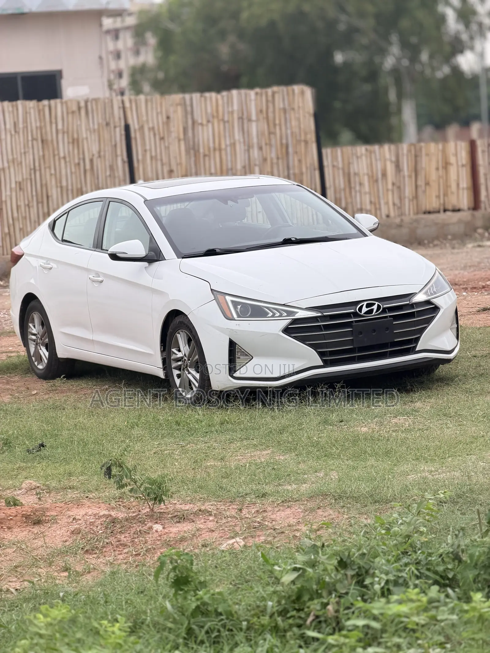 Hyundai Elantra Value Edition 2019 White