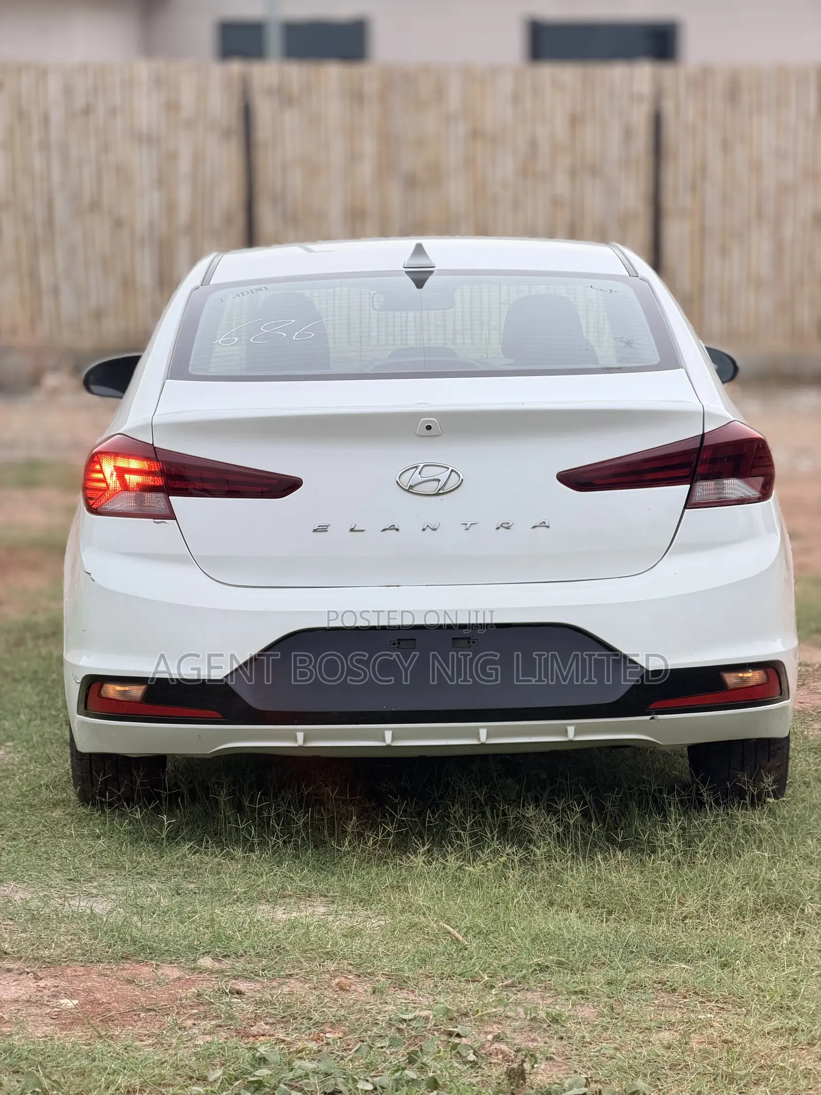 Hyundai Elantra Value Edition 2019 White