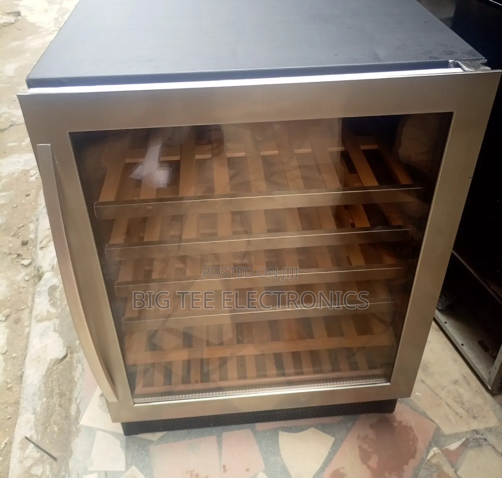 Caple 60cm Wooden Wine Chiller Display Silver Color
