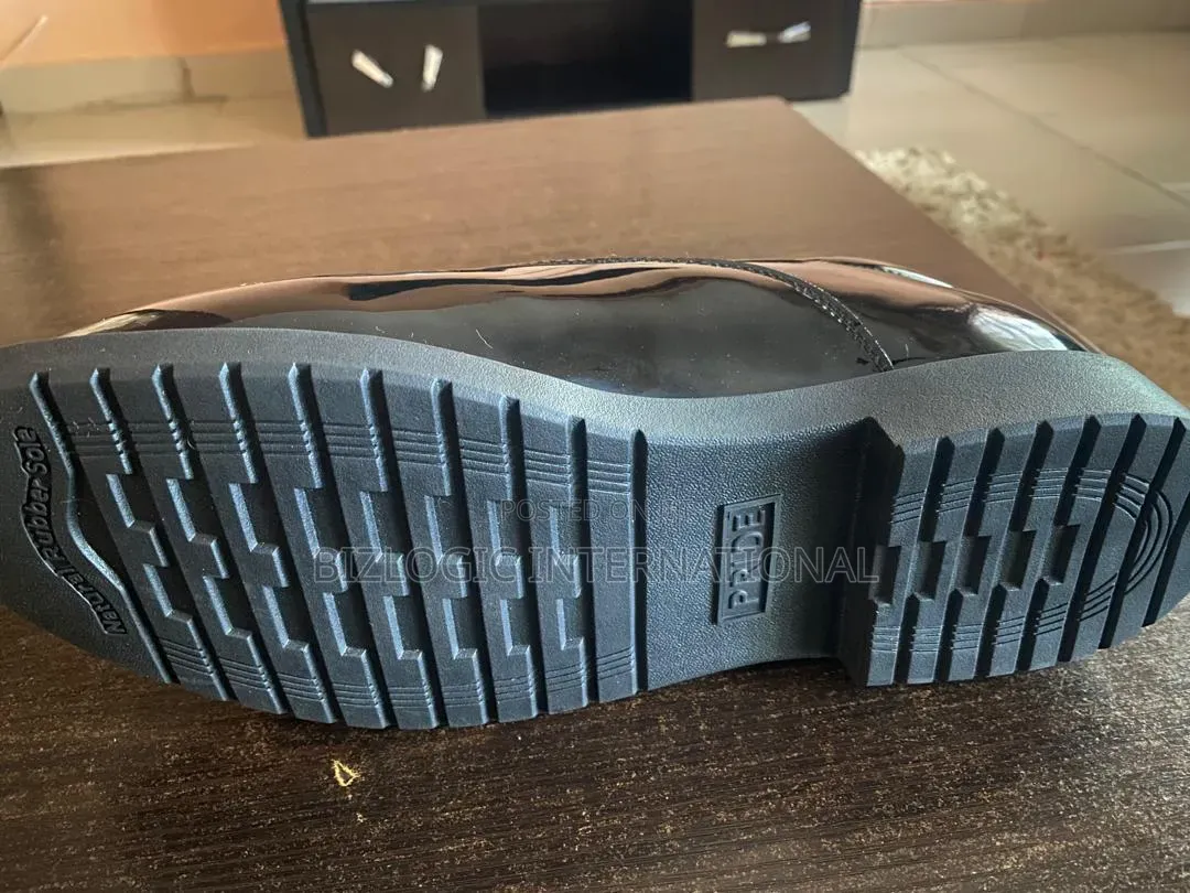 Officers Black Shoe