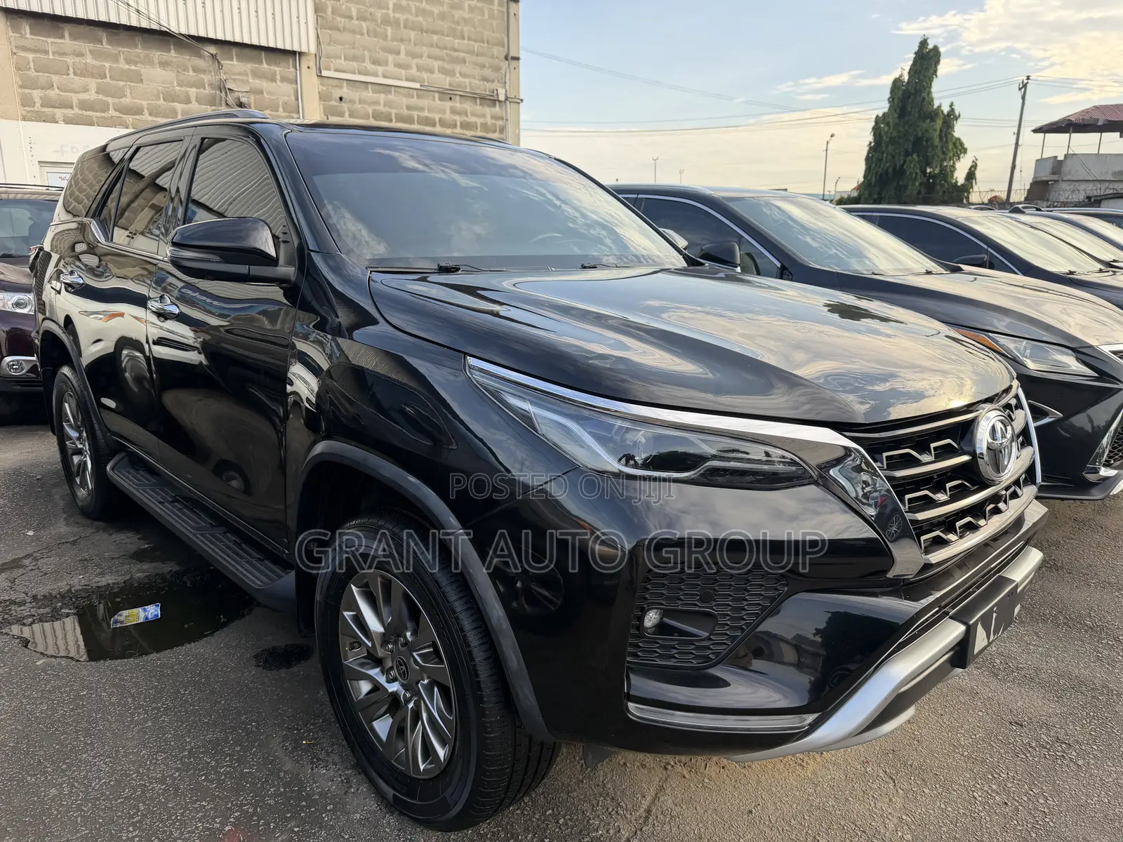 Toyota Fortuner 4.0 AWD 2023 Matt Black